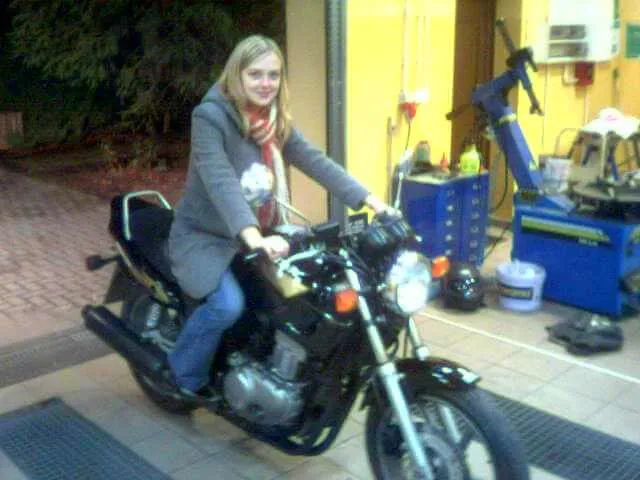 Agnes riding 1